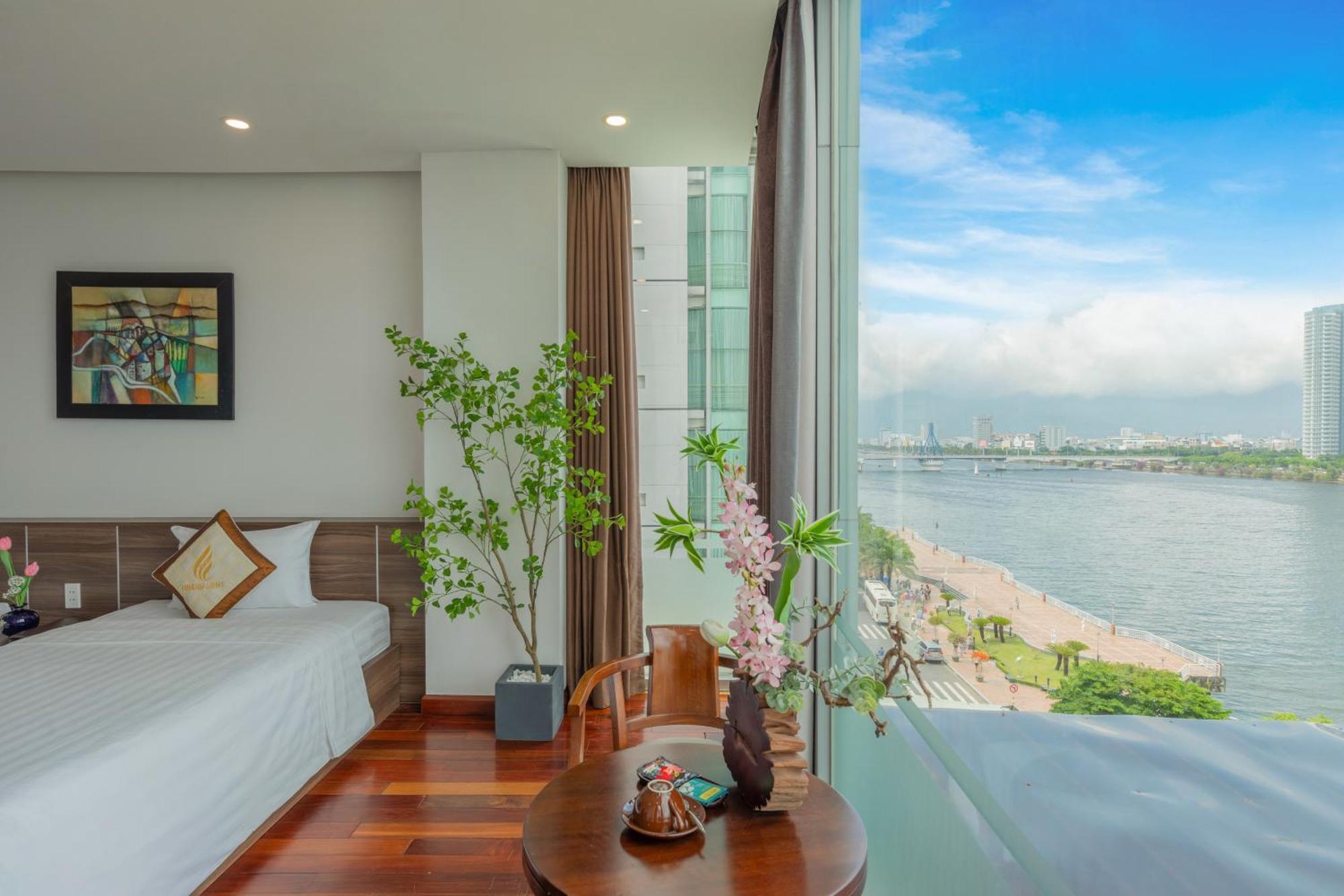Hoang Linh Riverside * Da Nang